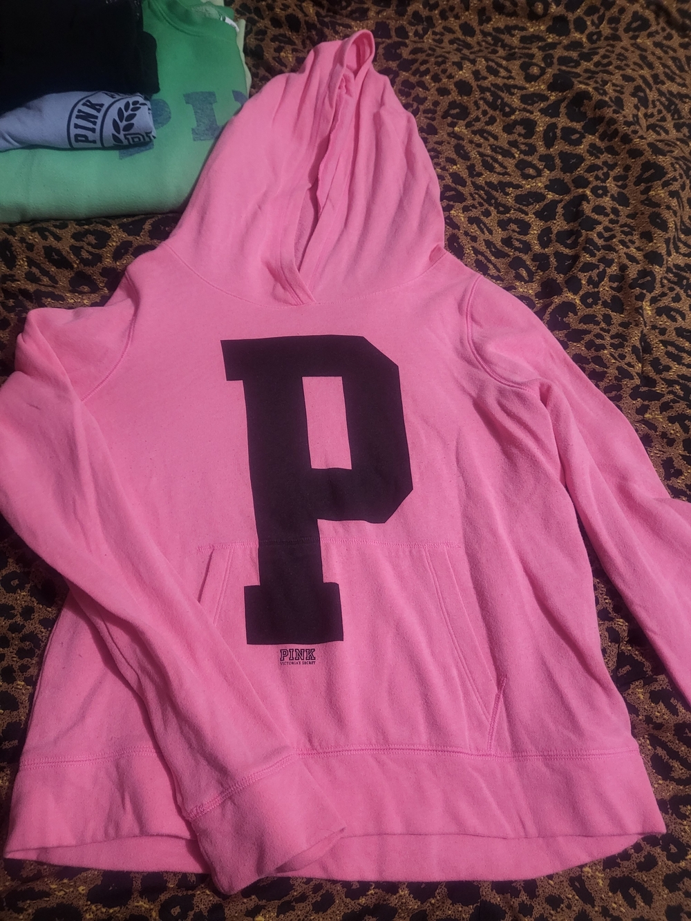 PINK Victoria's Secret Bright Pink Hoodie Medium